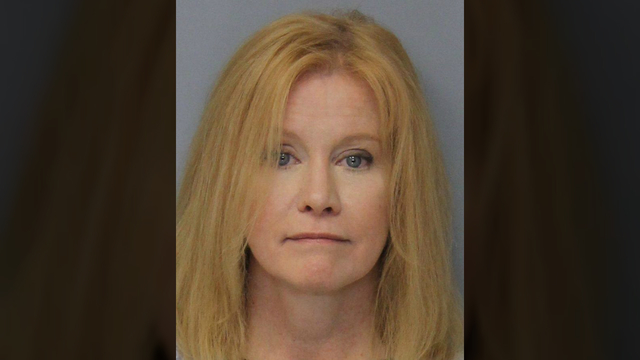 Florida woman posed as ARNP, bolstered claim with store-bought award, deputies say