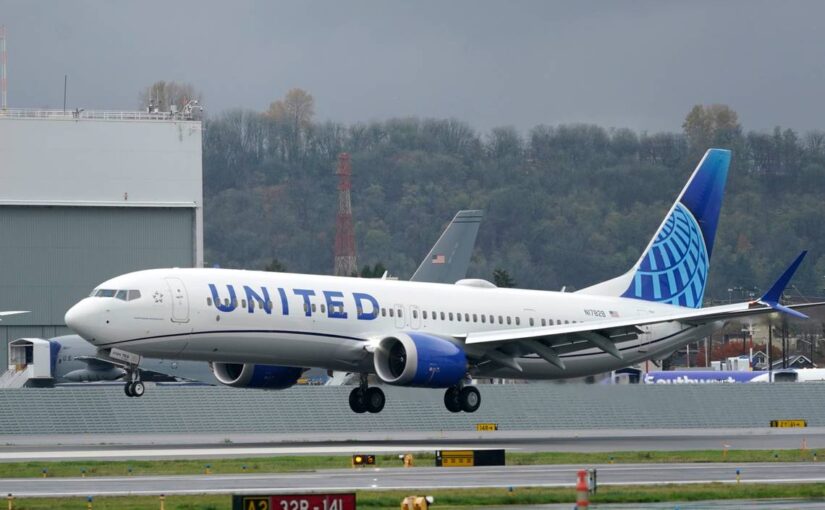 EMT who gave CPR to COVID victim on airline flight now has symptoms