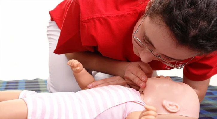 Immediate Actions for Nurses When Discovering an Unresponsive Child